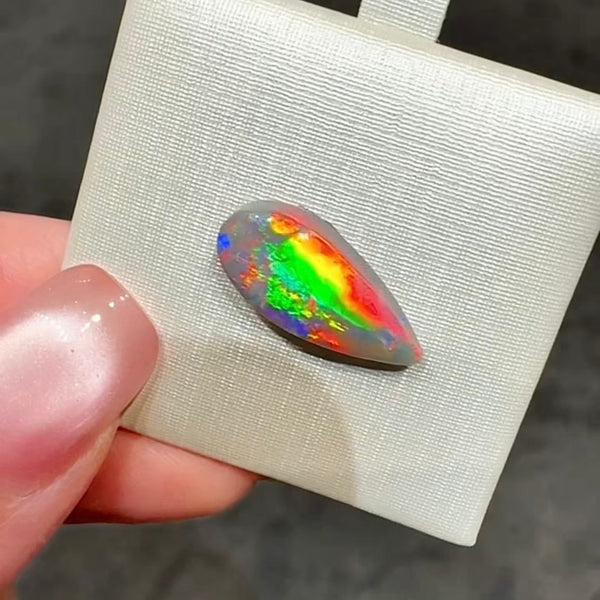 3.67ct black opal 17.4x7.8x4.9MM