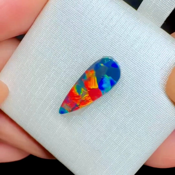 1.8ct black opal 15.6x6.1x2.9MM