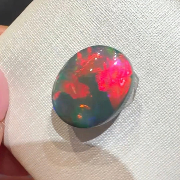 5.12ct black opal 11.8x9.6x6.6MM