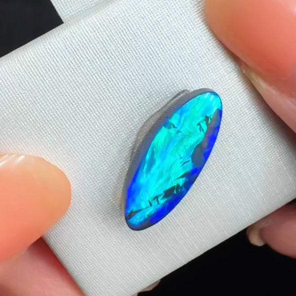 4.77ct black opal 18.5x7.4x5.2MM