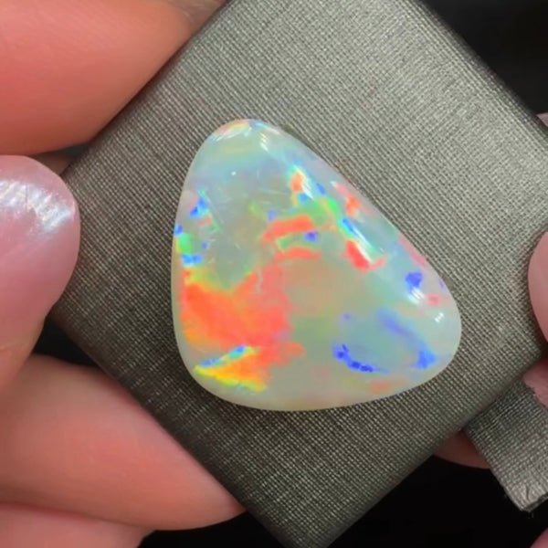 14.87ct black crystal opal