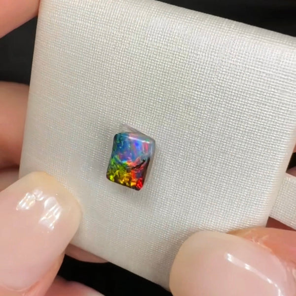1.1ct boulder opal 6.6x5.2x2.9MM