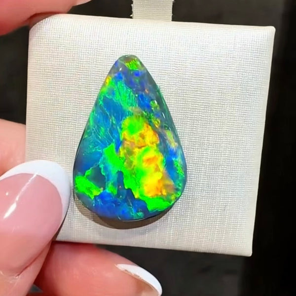 12.63ct black opal 24.6x16.8x5MM