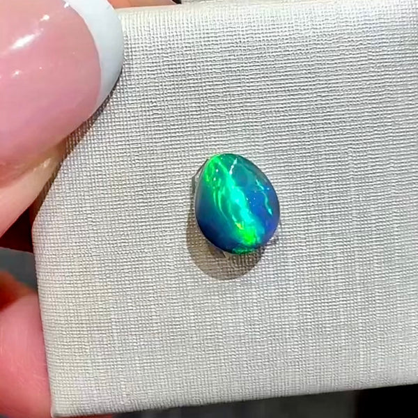 1.47ct black opal 8.6x7.2x3.9MM