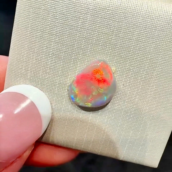 1.43ct black opal 10.5x8.3x2.9MM