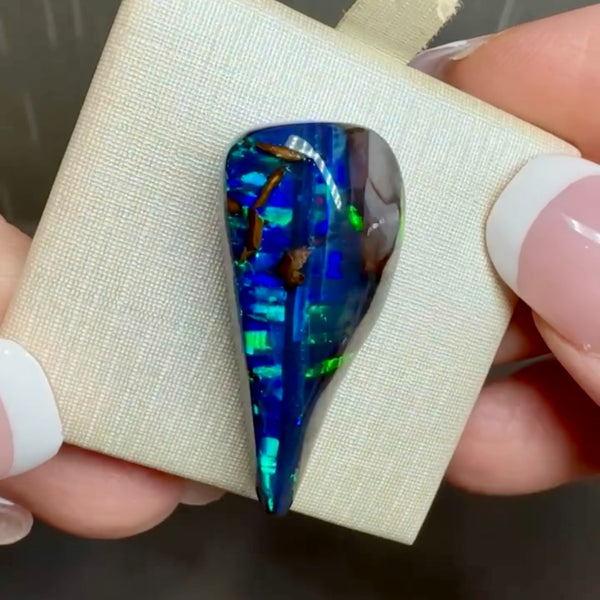 23.04ct boulder opal