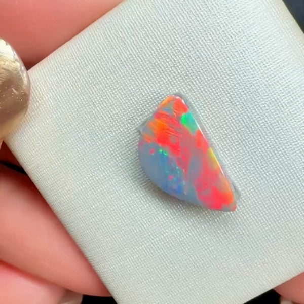 2.22ct black opal 14.1x 7.9x3.1MM