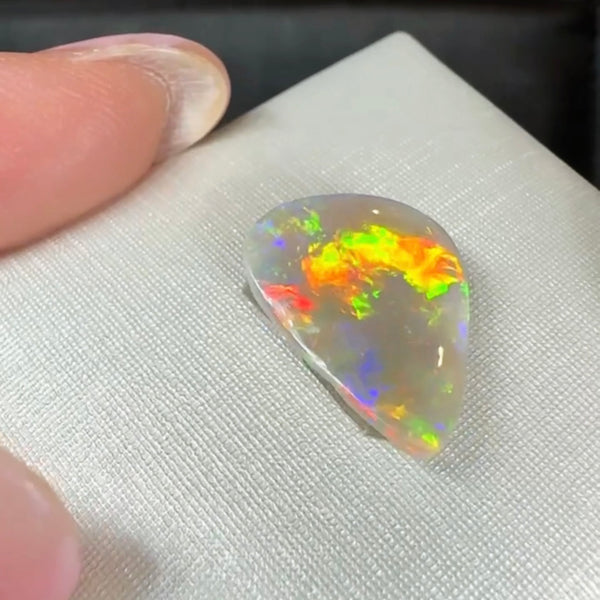 2.39ct black opal 14.9x 9.9x3MM