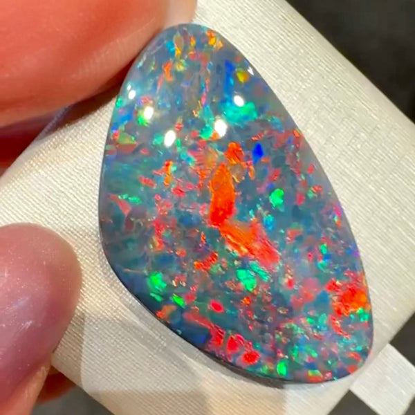 15.96ct black opal 33x18.8x4.7MM