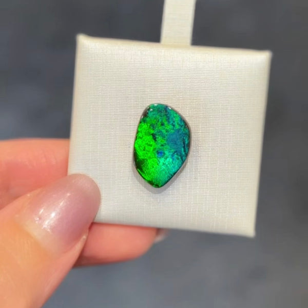 7.19ct boulder opal 16.6x11.11x4.5MM