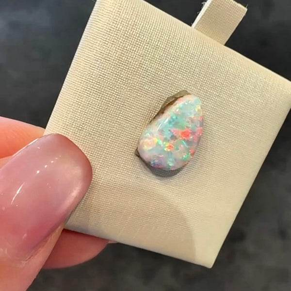 2.6ct boulder opal 12.4x8.4x3.9MM