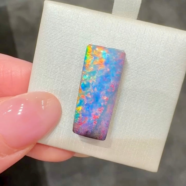 8.94ct boulder opal 21.6x9x4MM