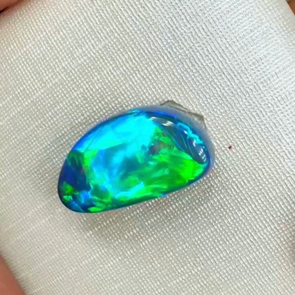 3.54ct black opal 13.5x7.4x5.2MM