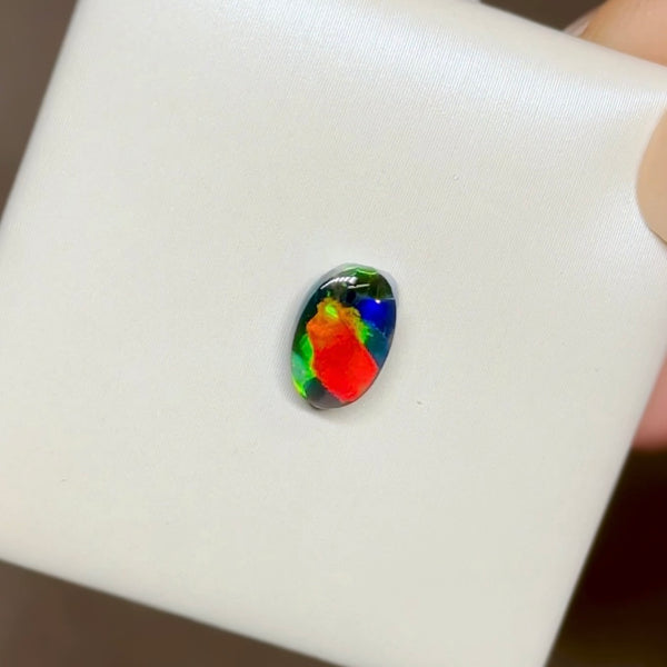 0.85ct black opal 9x6x2.5MM