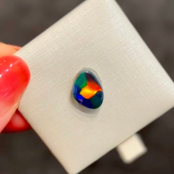1.87ct black opal 10.9x7.8x3.4MM