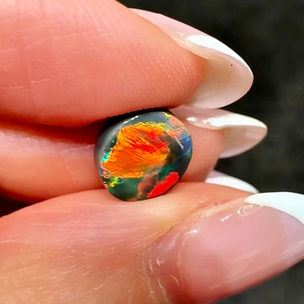 2.08ct black opal 8.7x8.1x4.1MM