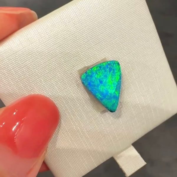 2.62ct boulder opal 11.2x8.7x3.3MM