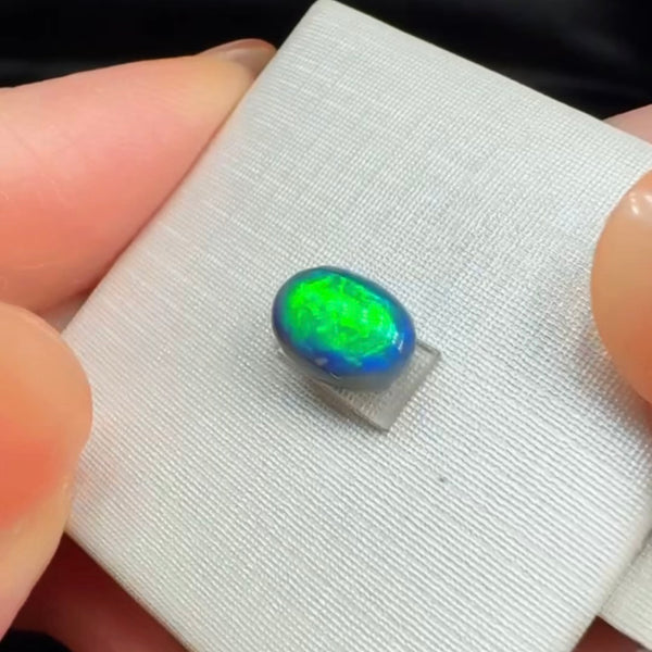 1.53ct black opal 8x5.9x4.8MM