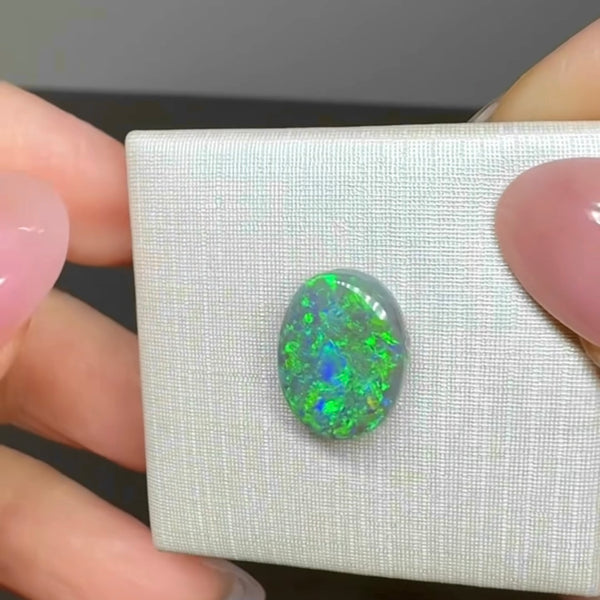 3.91ct black opal
