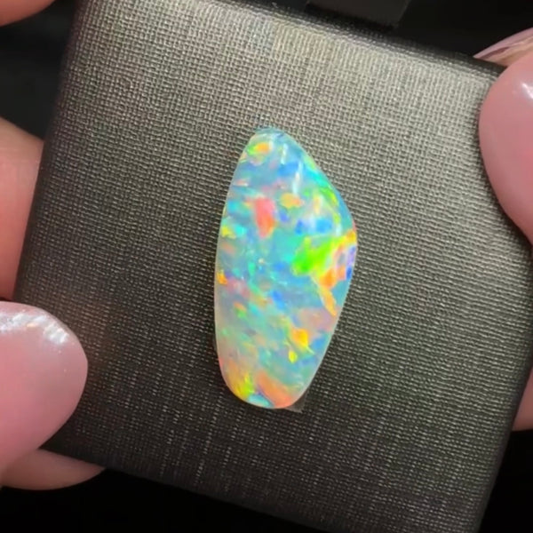 2.66ct black crystal opal
