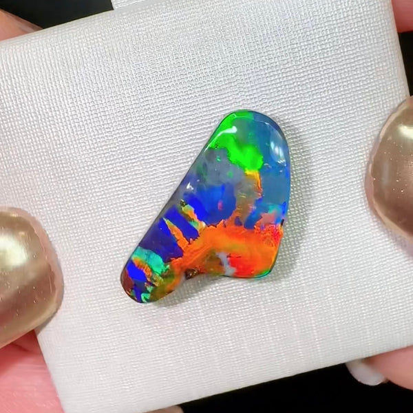 7.24ct boulder opal 18.4x10.3x5.1MM