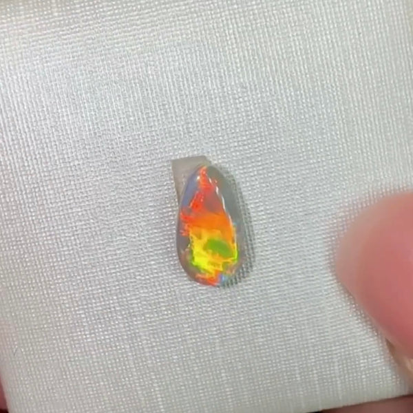 0.64ct black opal 8.9x 4.9x2.3MM