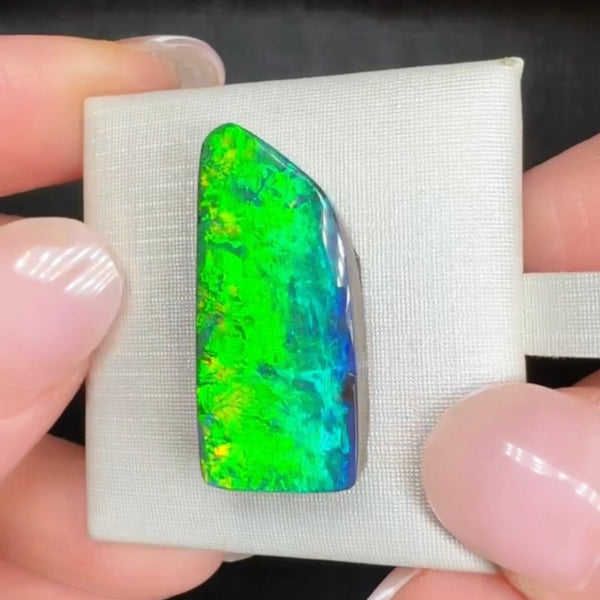 18.25ct boulder opal 26.3x12.3x5.1MM