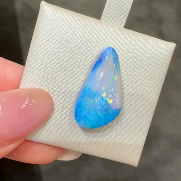 9.6ct boulder opal 21.7x11.8x6.1MM