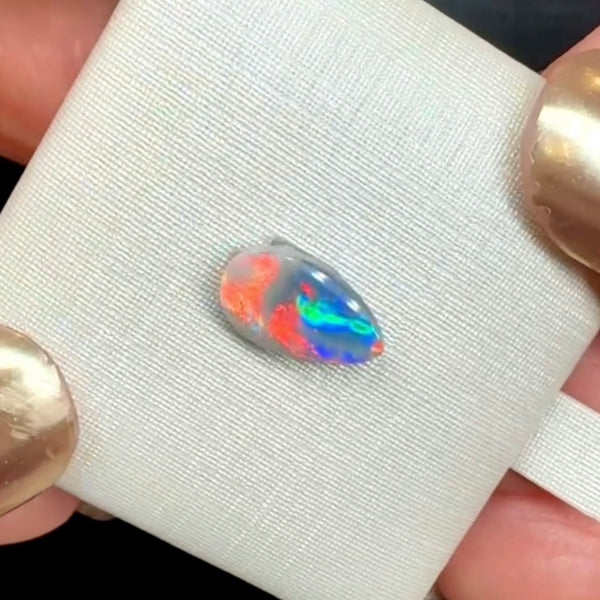 0.88ct black opal 10.4x 5.8x2.3MM