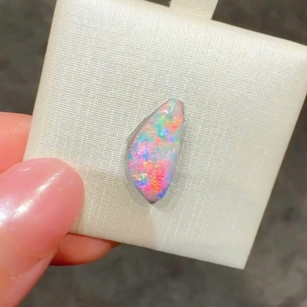 2.62ct black opal 15.2x 7.4x3.9MM