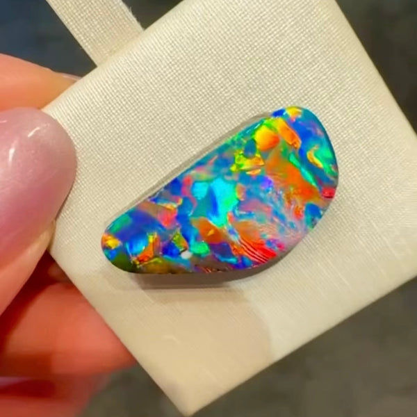 11.4ct boulder opal 23.5x11.8x4.8MM