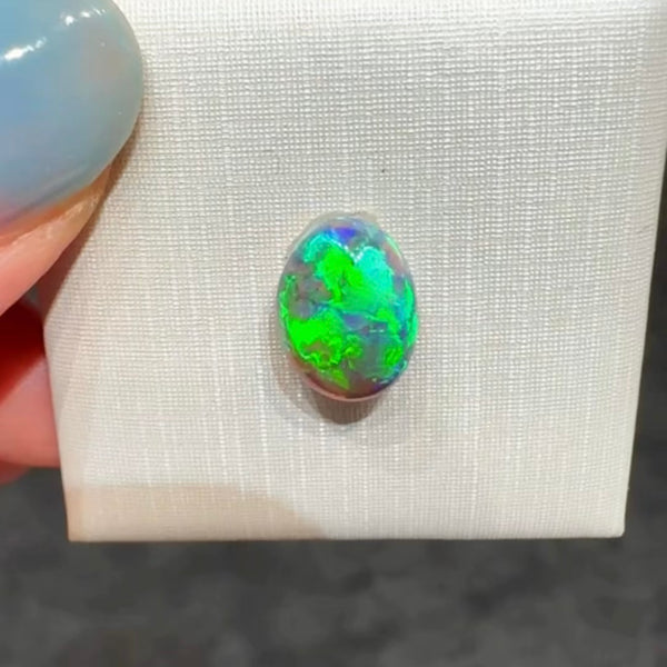 2.95ct black opal 10.9x8.1x5.6MM