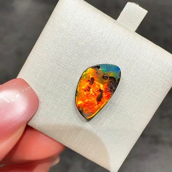 5.39ct boulder opal 15.2x9.4x4MM