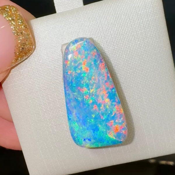 8.5ct boulder opal 23.1x11.8x4.9MM