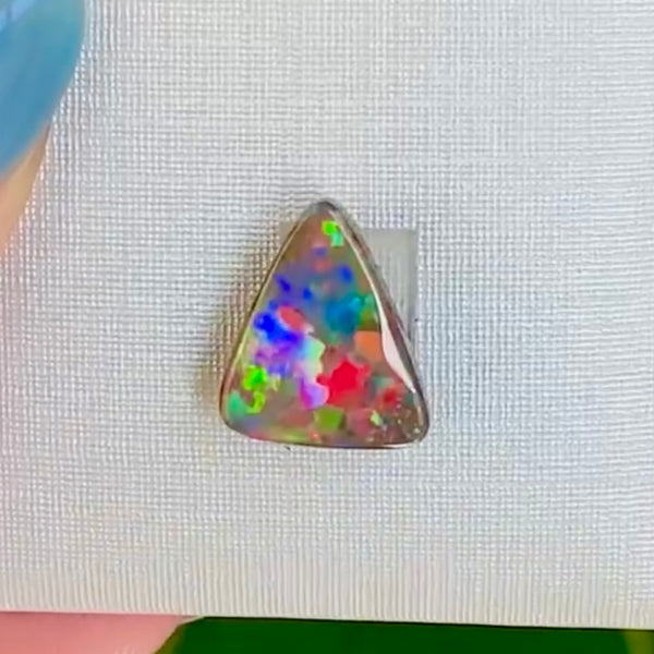 3.18ct boulder opal 11.4x9.7x3.8MM