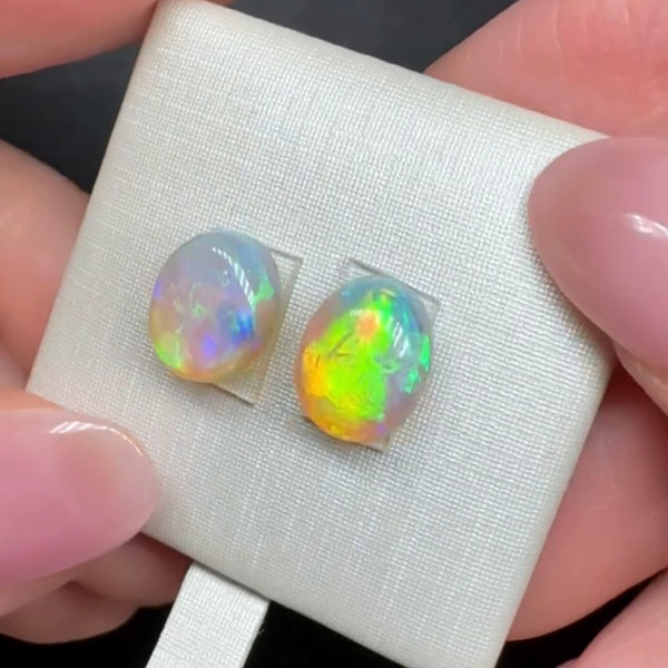 5.4ct black opal 10.4x 8.3x5.1MM